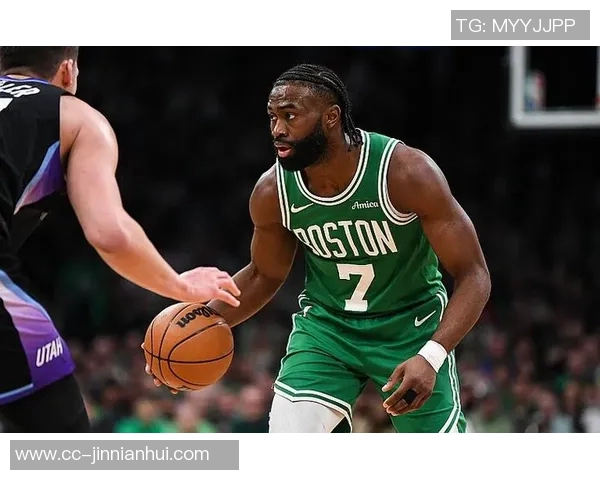 神射手豪泽创凯尔特人历史新纪录单场三分球命中数突破十个